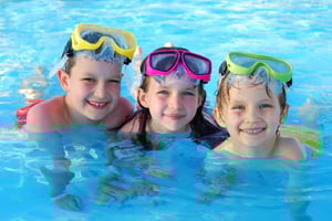 Kids_in_pool.jpg